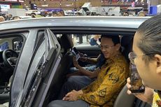 Ahok Jajal BYD M6, Sebut Kabinnya Sempit