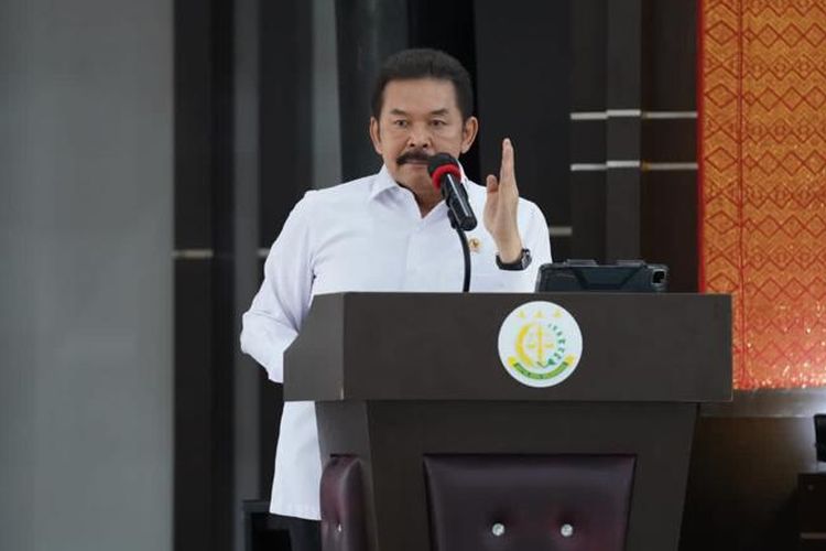Jaksa Agung Sanitiar Burhanuddin saat melakukan kunjungan kerja di Kejaksaan Tinggi Kalimantan Barat pada 30 Maret 2022. 