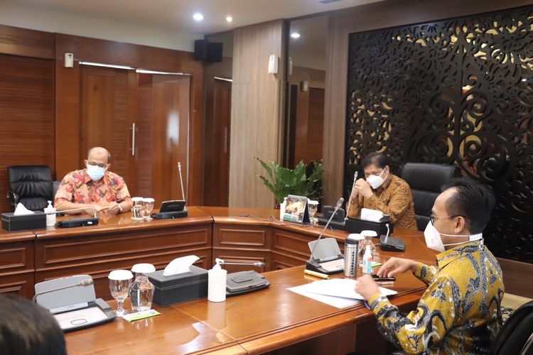 Pertemuan antara Tim Mitigasi PB IDI dengan Menteri Koordinator bidang Perekonomian Airlangga Hartarto.