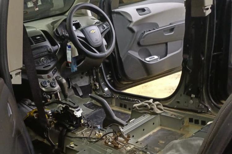 Karpet Mobil Kotor atau Bekas Banjir, Segini Estimasi Biaya Cucinya