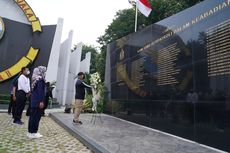 Kunjungi Monumen KRI Nanggala 402 di Surabaya, Wapres Doakan Prajurit yang Gugur