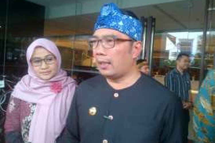 Wali Kota Bandung Ridwan Kamil saat ditemui di Grand Tjokro Hotel, Jalan Cihampelas, Rabu (30/11/2016). KOMPAS.com/DENDI RAMDHANI 