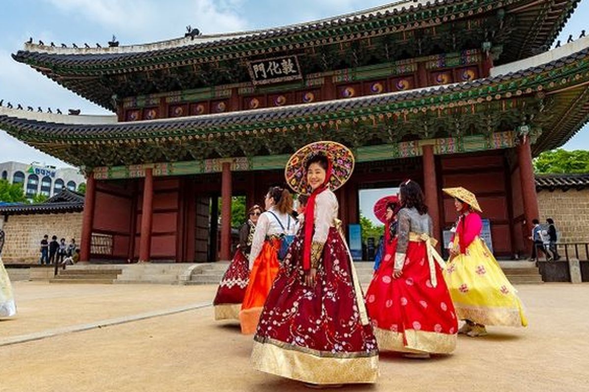 Ilustrasi Korea Selatan - Istana Changdeokgung. 