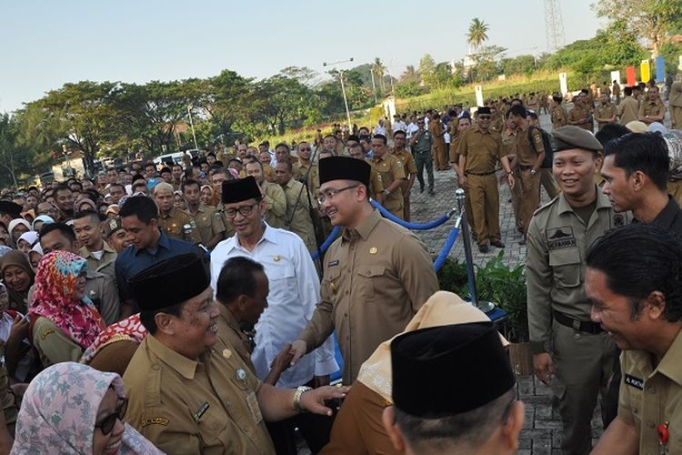 Gubernur Banten Wahidin Halim saat halal bihalal di Kantor Gubernur Provinsi Banten, Senin (10/6/2019)