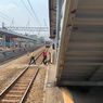 Petaka Senda Gurau di Stasiun Kereta, Nyawa Penumpang Melayang akibat Terserempet KRL di Serpong