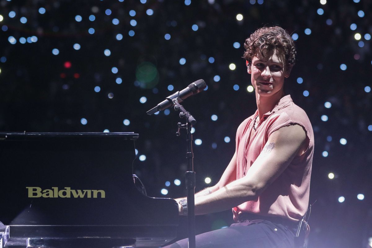 Penyanyi asal Kanada, Shawn Mendes tampil dalam konser Shawn Mendes: The Tour Asia di Sentul International Convention Center (SICC) Sentul, Bogor, Jawa Barat, Selasa (8/10/2019) malam.