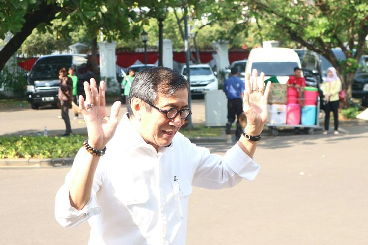 Politisi PDI-P Yasonna Laoly datang ke Istana
