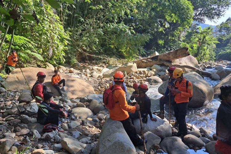 Masuk Hutan Battang Barat Palopo Sendirian, Perempuan 51 Tahun Tersesat