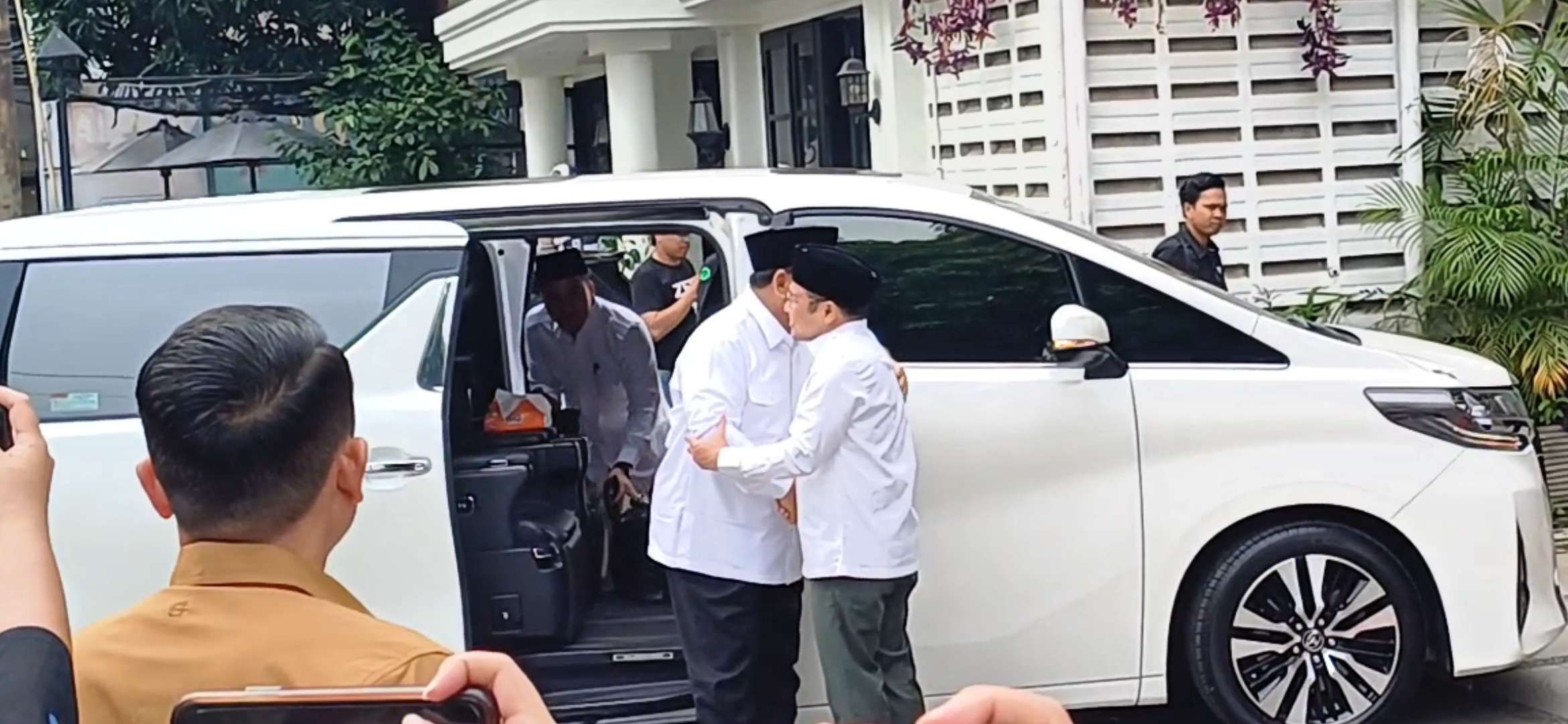 Prabowo Tiba di DPP PKB, Disambut Cak Imin dengan Karpet Merah
