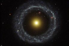 Galaksi Cincin Misterius yang Membingungkan Astronom