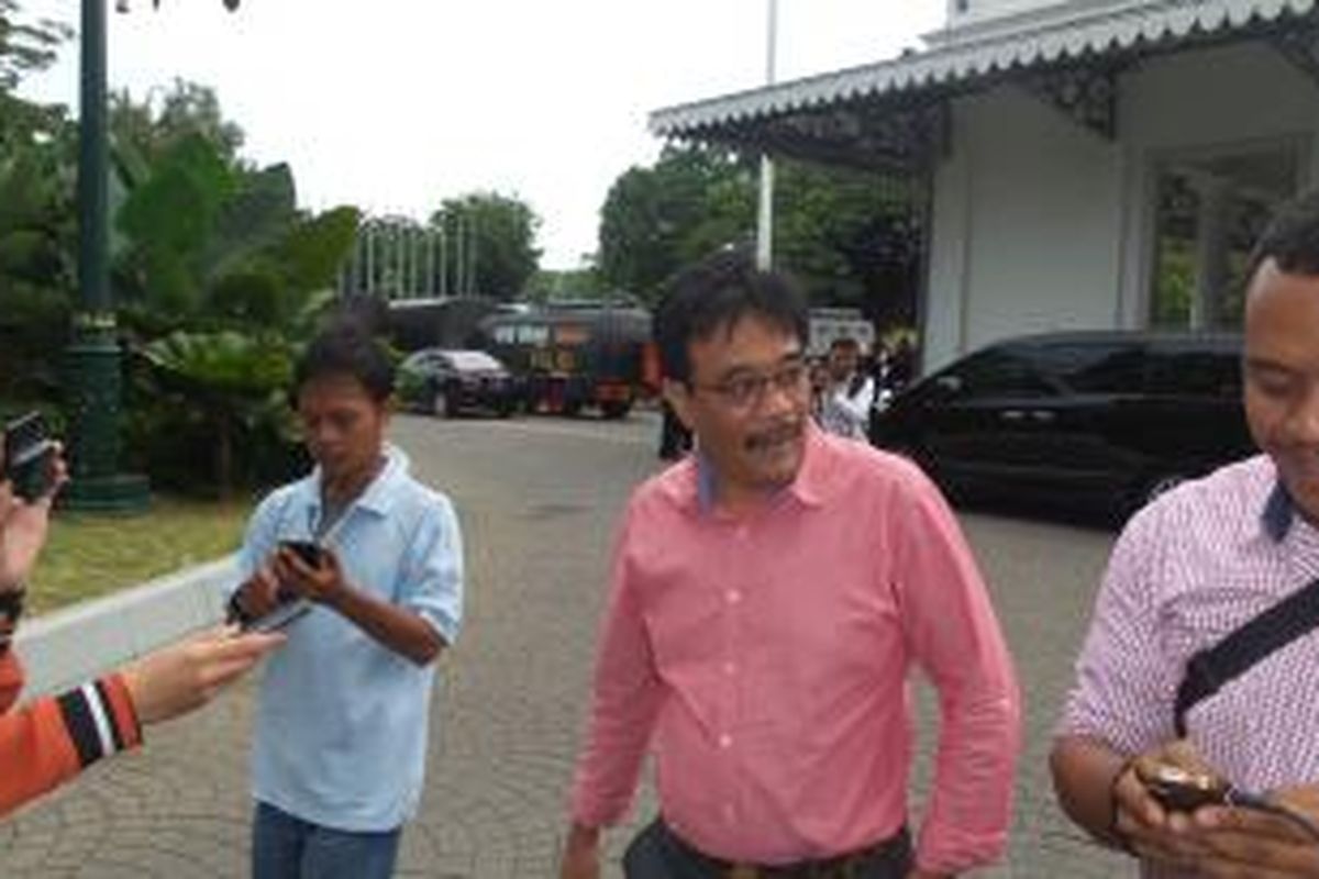 Calon Wakil Gubernur DKI Jakarta Djarot Saiful Hidayat saat berkunjung ke Balai Kota DKI Jakarta, Kamis (11/12/2014)