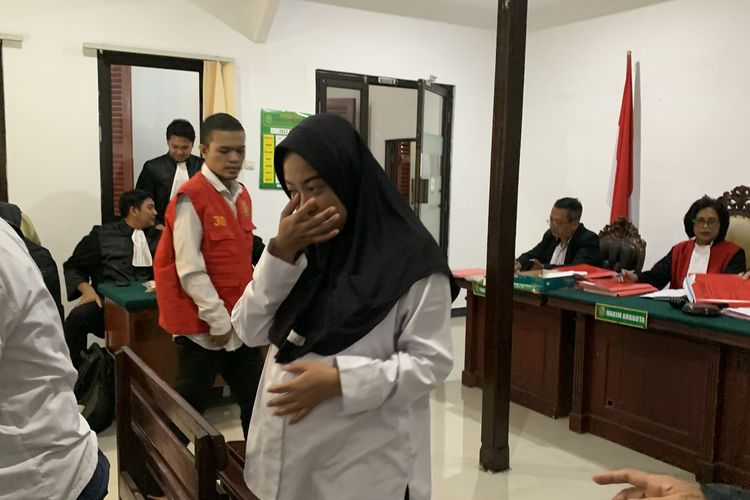 Ibu Hamil Simpan 17 Paket Sabu dalam Kotak Skincare, Diadili di Surabaya