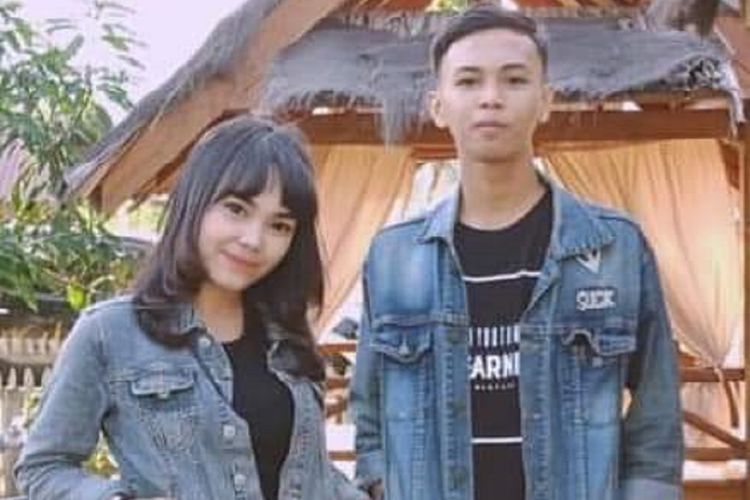 Rachel Arnee Putri (21) dan Aldo Ramadhan (18), buah hati Henita Pangkey (40), yang belum juga ditemukan sejak bencana likuefaksi, gempa dan tsunami melanda Sulawesi Tengah, pada 28 September 2018.