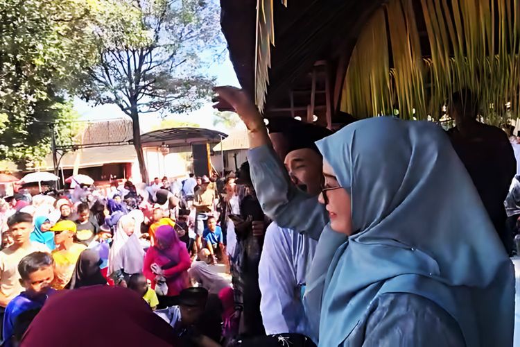 Tebar Koin Rp 25 Juta dan 1.250 Ingkung Warnai Maulid Nabi di Ponorogo