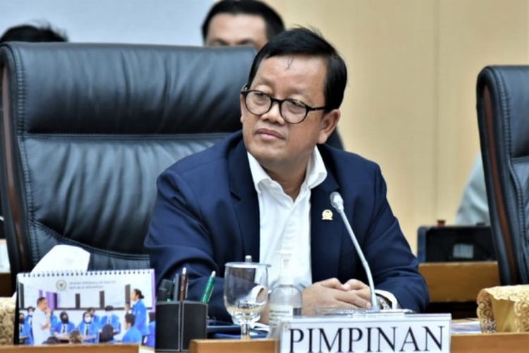 Ketua Komisi VII DPR Sugeng Suparwoto  di Jakarta, Senin (10/4/2023).