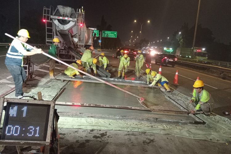 Ilustrasi pekerjaan jalan di Tol JORR