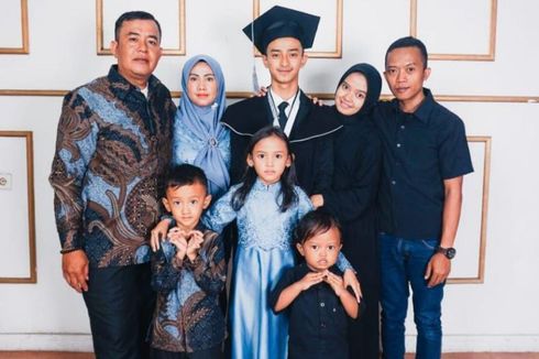 Kisah Ilham Fitriyadin Melanjutkan Cita-Cita Mengenyam Pendidikan Tinggi