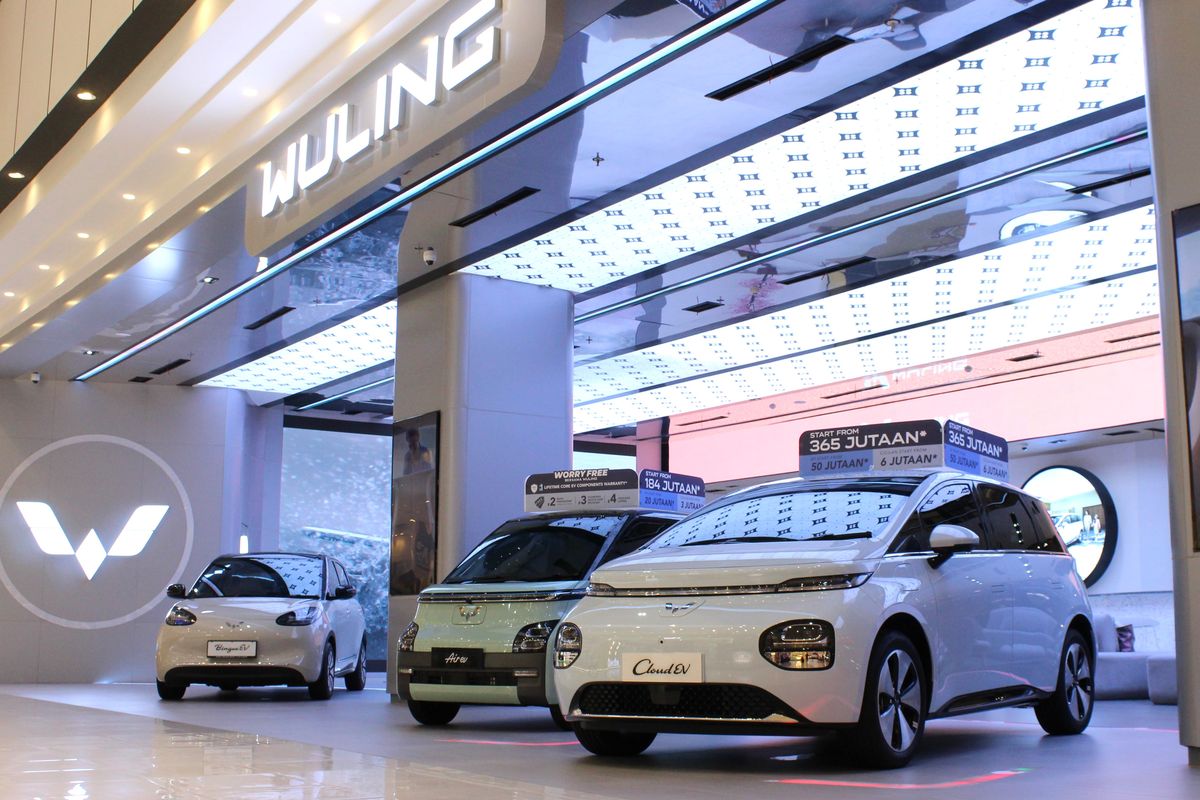 Outlet Wuling di AEON Mall Cikarang