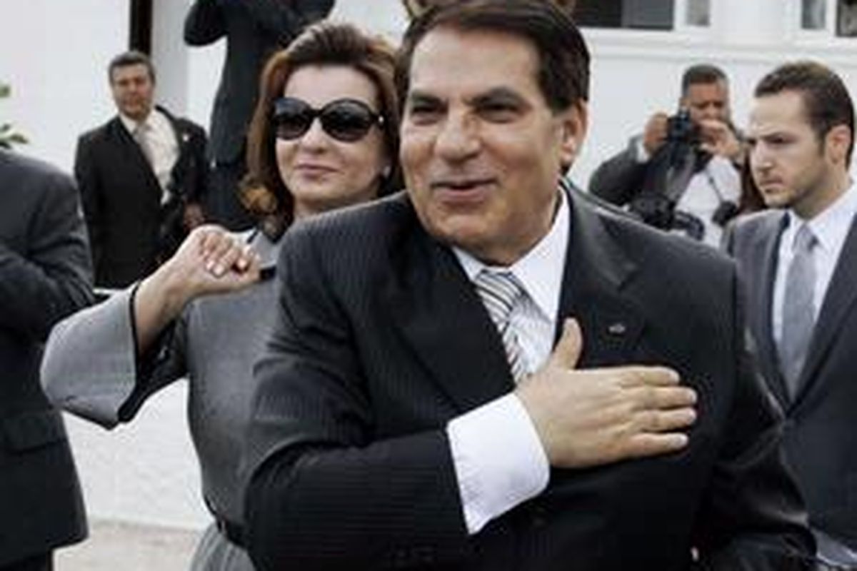 Mantan Presiden Tunisia Zine El Abidine Ben Ali dan istrinya Leila.