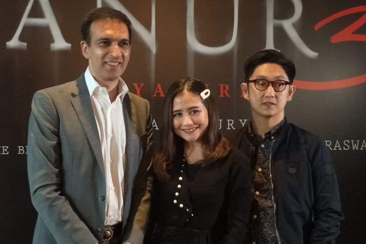 Manoj Punjabi, Prilly Latuconsina dan Awi Suryadi saat ditemui dalam jumpa pers teaser dan poster film Danur 3: Sunyaruri di MD Place, Setiabudi, Jakarta Selatan, Rabu (10/4/2019).