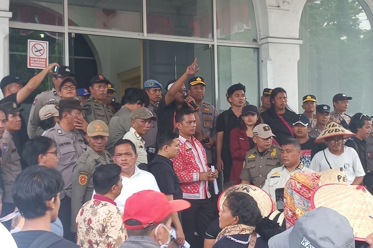 Petani dan Mahasiswa Geruduk Kantor Wali Kota Pematangsiantar, Tuntut Penyelesaian Konflik Agraria 
