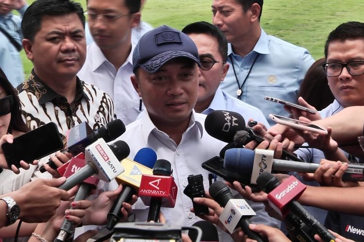 Mensesneg Terkejut dan Bangga Siswi Sekolah Rakyat Jadi Paskibraka di Istana