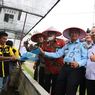Napi di Riau Panen Lobster Hasil Budidaya, Dapat Untung Rp 5 Juta