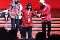 Momen Ganjar dan Jokowi Gandeng Megawati di Rakernas, PDI-P: Jauhkan Berbagai Spekulasi
