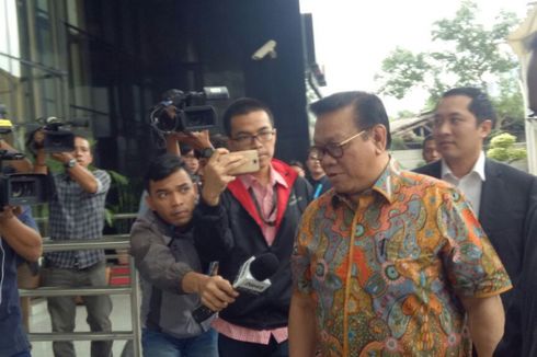 Jenguk Novanto yang Alami Kecelakaan, Agung Laksono Diperiksa KPK