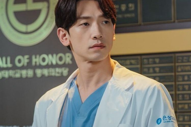 Pemain Ghost Doctor 