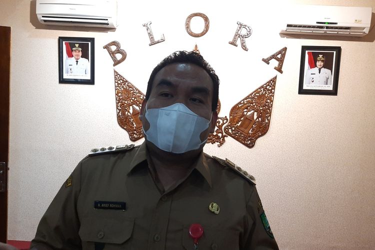 Bupati Blora, Arief Rohman saat diwawancarai awak media di kantornya, Senin (13/9/2021)