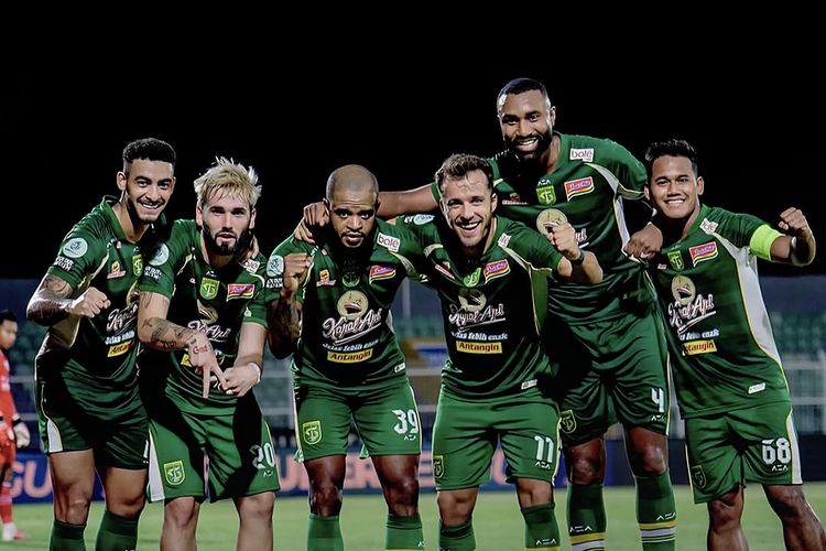 Persebaya Menang Tipis atas Isenmulang FC, Tavares Soroti Kondisi Lapangan