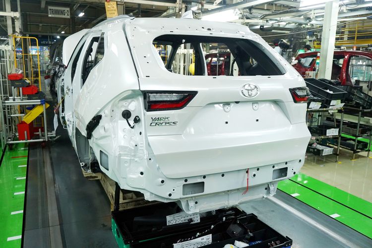 Produksi Toyota Yaris Cross di pabrik TMMIN                                 