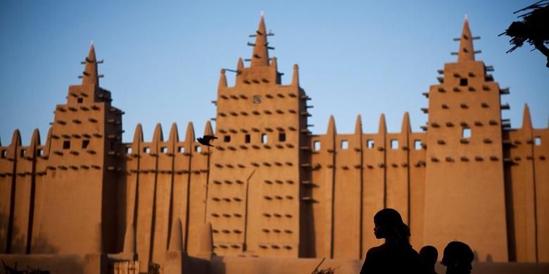 Masjid Raya di Djenne, Mali, Afrika Barat.