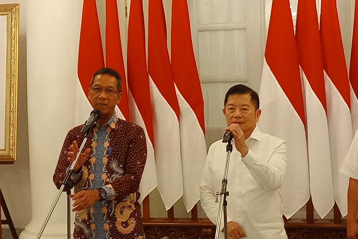 Menteri Perencanaan Pembangunan Nasional/Badan Perencanaan Pembangunan Nasional (Bappenas) Suharso Monoarfa menemui Penjabat Gubernur DKI Jakarta Heru Budi Hartono di Balai Kota DKI, Gambir, Jakarta Pusat, Kamis (24/11/2022). 