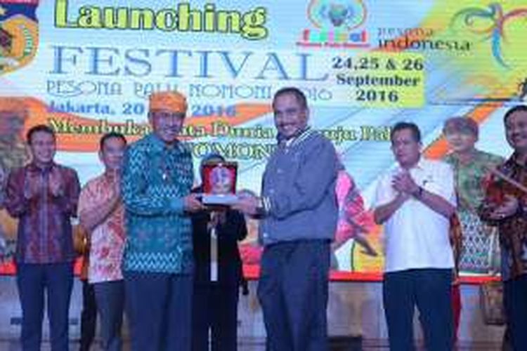 Menteri Pariwisata Arief Yahya meluncurkan Festival Pesona Palu Nomoni 2016 di Balairung Soesilo Soedirman, Gedung Sapta Pesona, Kementerian Pariwisata, Senin (20/6/2016).