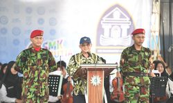 Mendikdasmen Tekankan Lulusan SMK Harus Mampu Ciptakan Lapangan Kerja