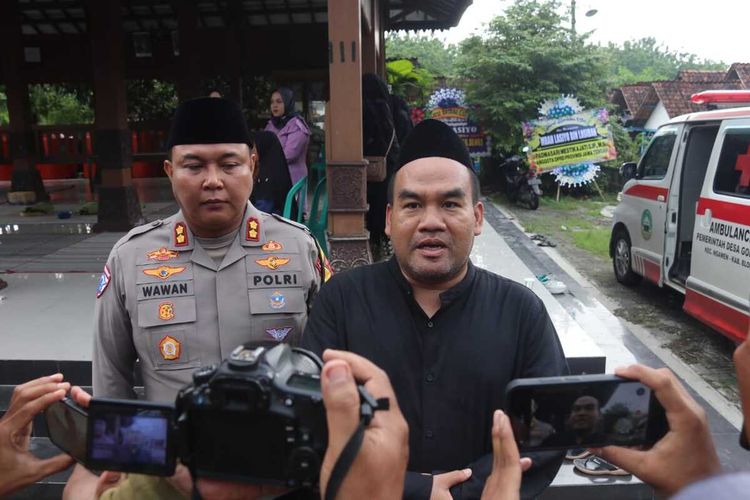 Guru Diduga Chat Genit ke Siswi SMP, Bupati Blora: Tidak jadi Guru Lagi