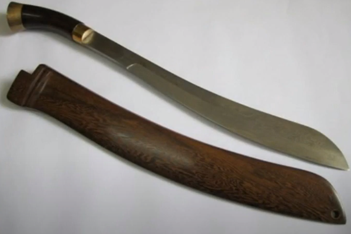 [Tangkapan Layar] senjata tradisional DKI Jakarta, Golok