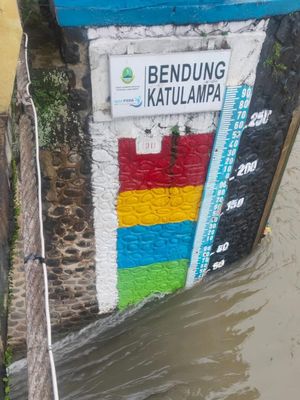 Ketinggian air Bendungan Katulampa pada Kamis (29/12/2022) terpantau sekitar 30 cm, dengan status normal.