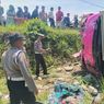 Hilang Kendali, Bus Berpenumpang 25 Mahasiswa UNP Terbalik di Agam Sumbar