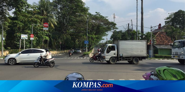 Pahami Etika Berkendara yang Benar Saat Melintasi Persimpangan - Vimarsana News