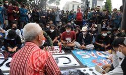 Hadapi Demonstrasi Tolak Penambangan Batu Andesit di Wadas, Ganjar Berdialog dengan Mahasiswa dan Warga