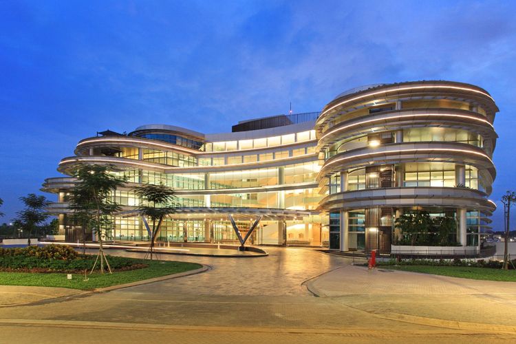 Gedung Sinarmas Land Plaza BSD City.