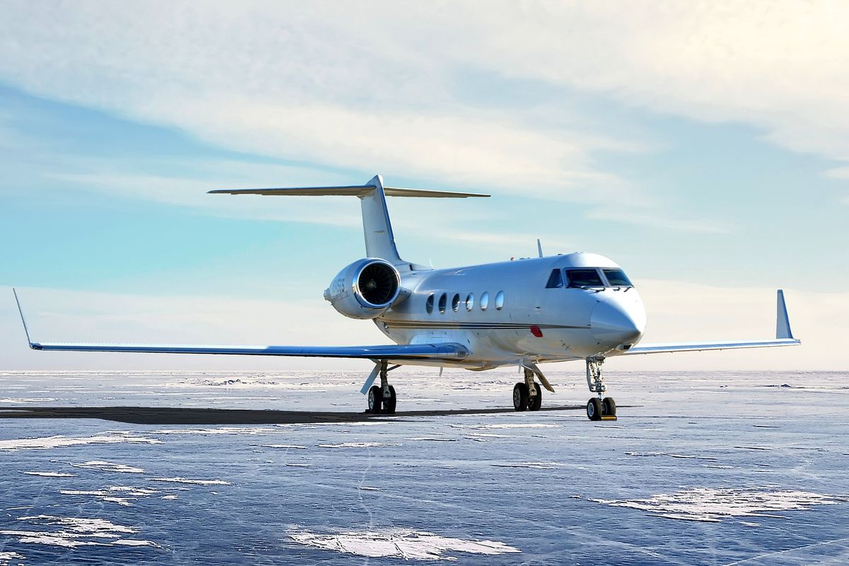 Ilustrasi pesawat jet pribadi, private jet. Waktu adalah segalanya bagi kaum super kaya. Itulah alasan utama mengapa mereka rela membayar mahal untuk terbang dengan jet pribadi