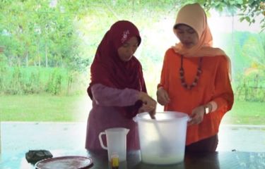 Tangkapan layar Belajar dari Rumah TVRI SMA 3 Juni 2020 Bio Sains Pertanian: Yoghurt Susu Kambing.