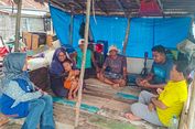 Menerjang Ombak demi Menjaga Akses Keuangan Warga Kepulauan Sulawesi Tengah