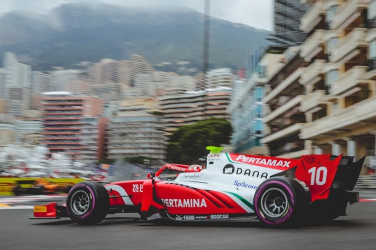 Pebalap Indonesia dari tim Prema Racing, Sean Gelael saat berlaga di Monaco GP