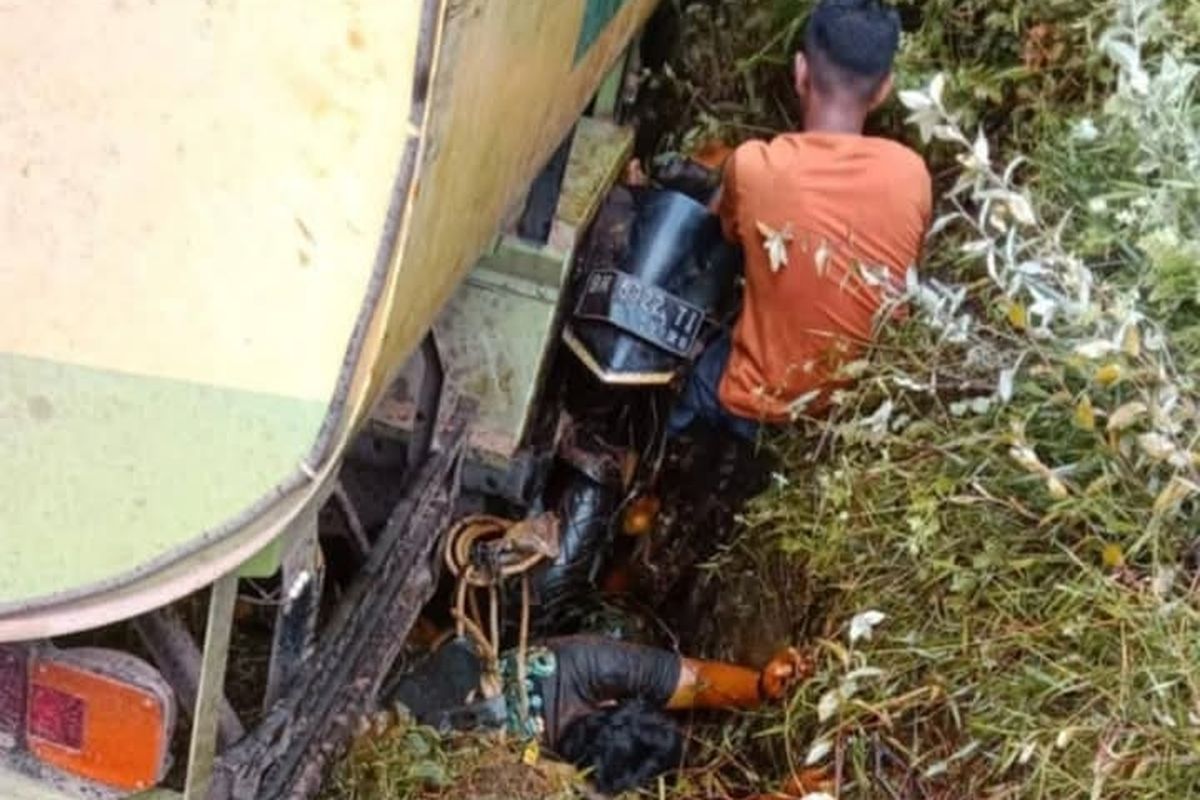 2 Truk dan 2 Motor Tabrakan Beruntun di Bangka Tengah, Sopir Asal Medan Tewas di Lokasi