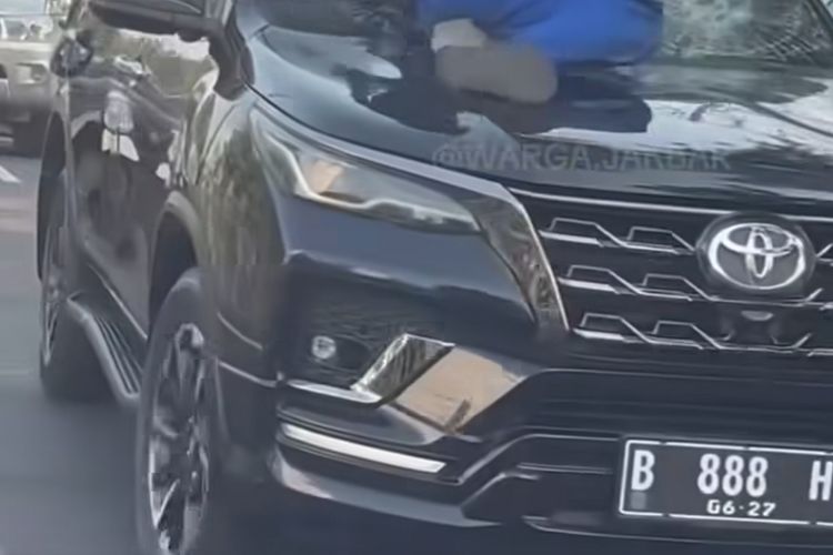 Sopir Fortuner yang Diamuk Massa di Tanah Abang Bicara Melantur dan Marah Saat Diamankan